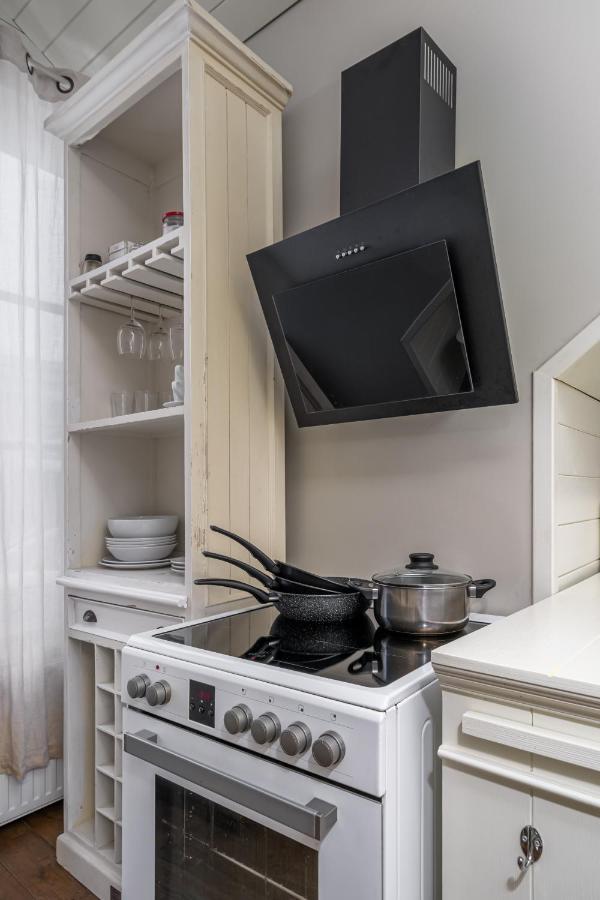 Enjoy Old Town Vibes In 1716 Laipu Residence With 4 Stylish Apartments And 1 Penthouse Riga Exterior photo